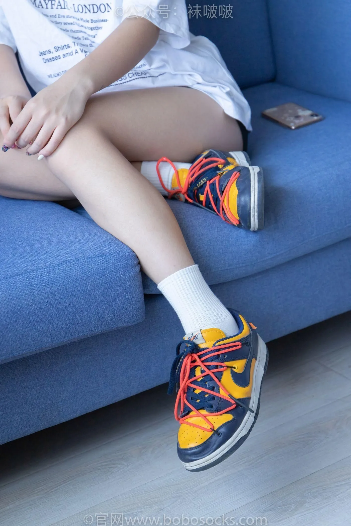 [BoBoSocks袜啵啵]NO.009 果冻-耐克板鞋、白棉袜、裸足 [130P]插图1